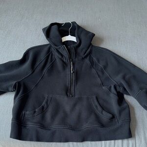 Lulu lemon half zip scuba cropped